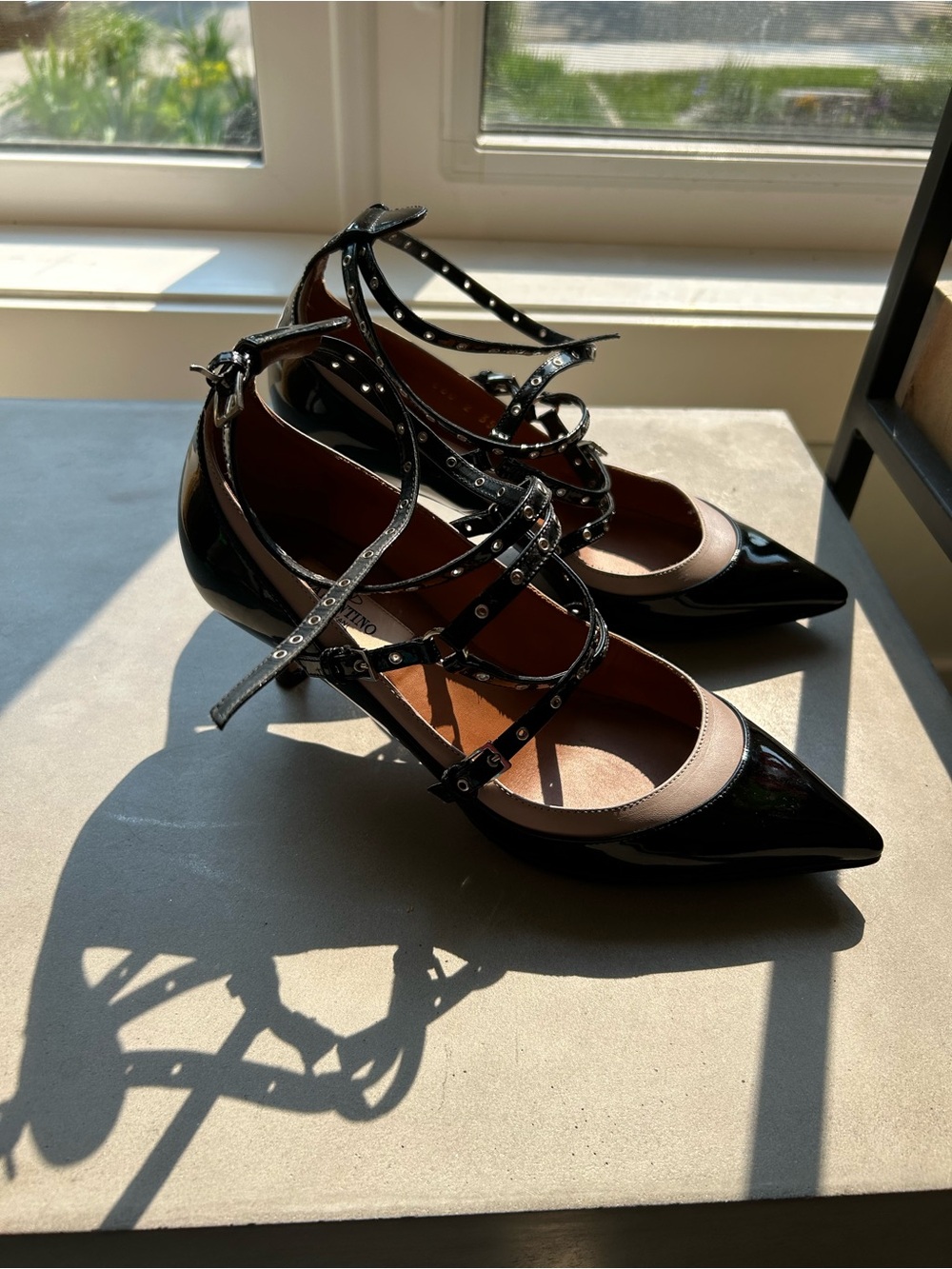 Valentino Strappy Pointed Patent Kitten Heels in Black and Taupe - Picture 2 of 6